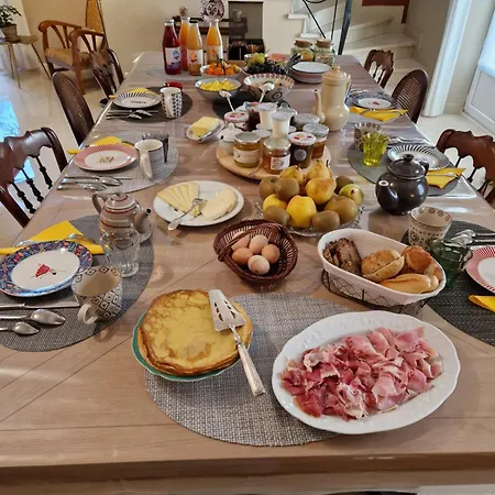 Au Clos Du Bourg 게스트하우스